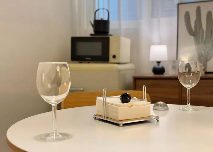 The Nook Cozy 2bed In アパート